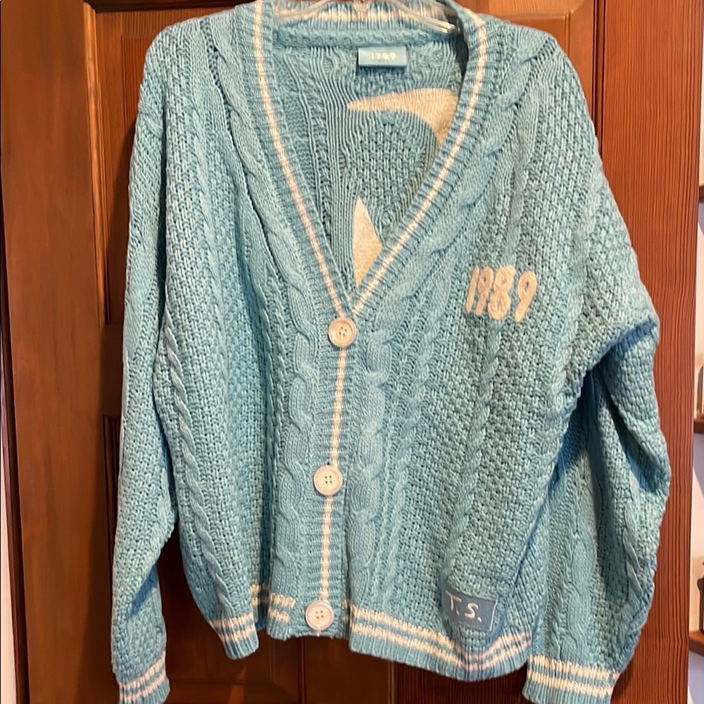 Taylor Swift 1989 Cardigan